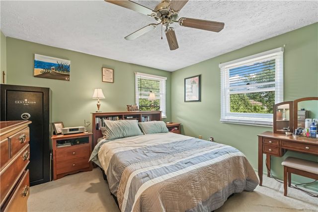 18 Mathew Lane, Greece, NY 14626