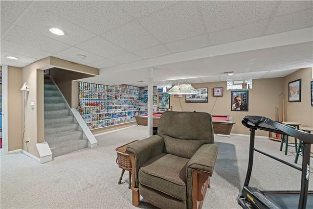 18 Mathew Lane, Greece, NY 14626