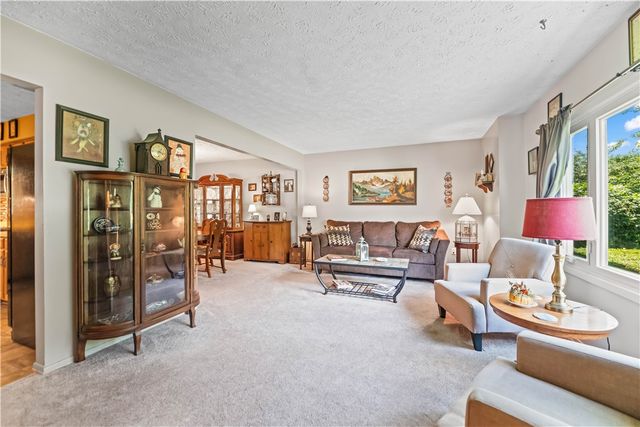 18 Mathew Lane, Greece, NY 14626