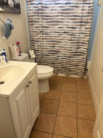 517 Pinion Street, Los Banos, CA 93635