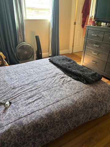 517 Pinion Street, Los Banos, CA 93635