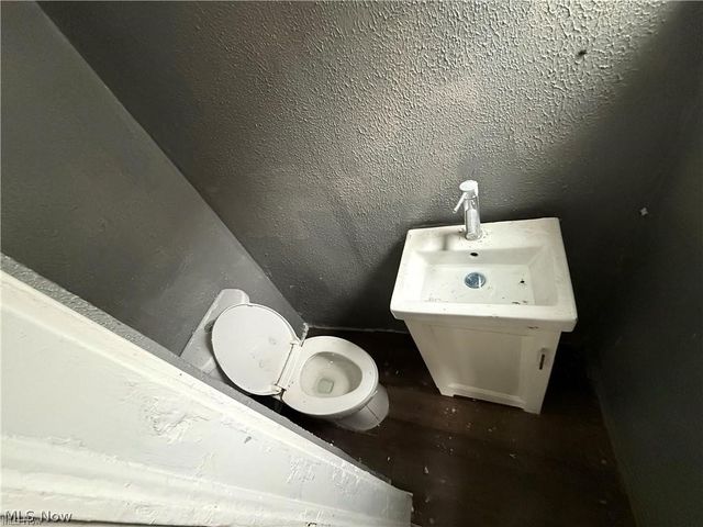 7705 Star Avenue, Cleveland, OH 44103