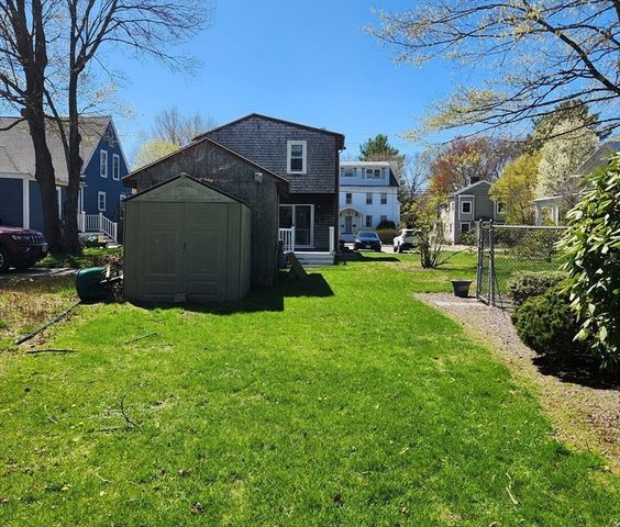 471 Union St, Rockland, MA 02370