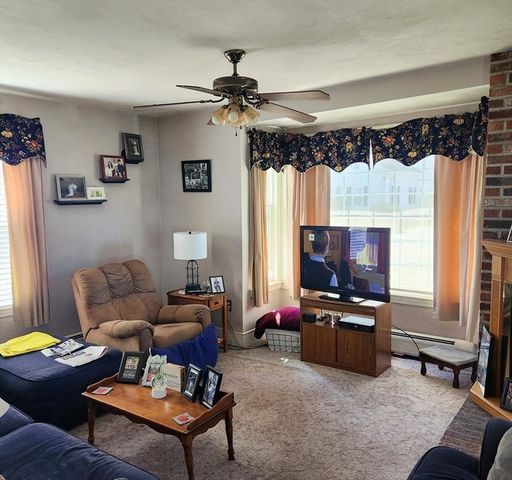 471 Union St, Rockland, MA 02370