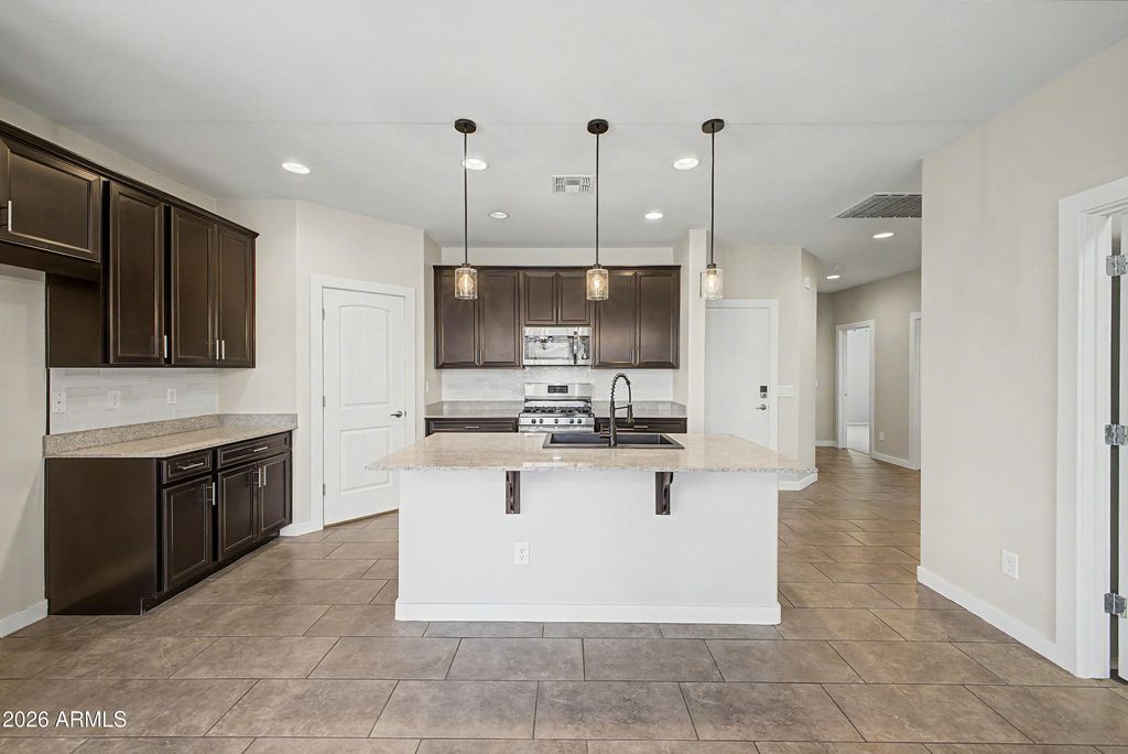 12423 N 174TH Lane, Surprise, AZ 85388 — photo 4