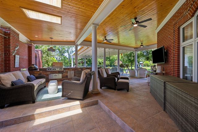2745 Coleman Springs Path, Georgetown, KY 40324