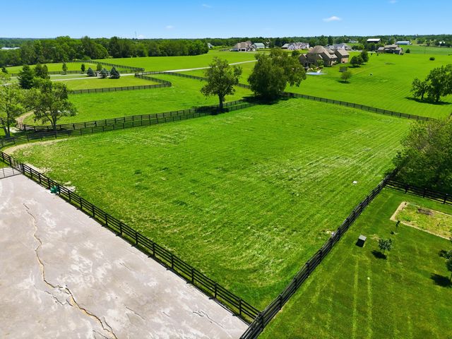 2745 Coleman Springs Path, Georgetown, KY 40324