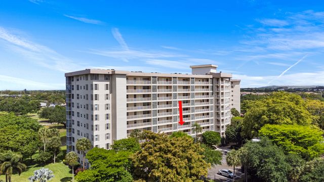 3499 Oaks Way 407, Pompano Beach, FL 33069