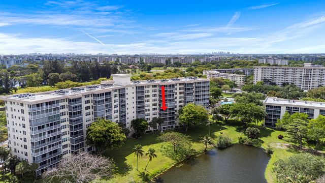 3499 Oaks Way 407, Pompano Beach, FL 33069