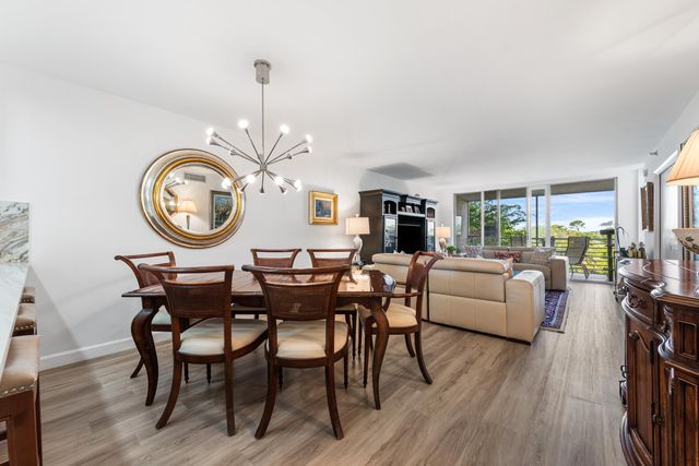 3499 Oaks Way 407, Pompano Beach, FL 33069