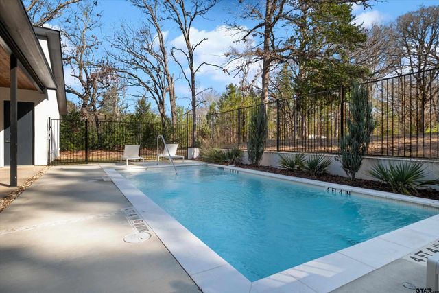6141 S. Park Central Court, Tyler, TX 75703