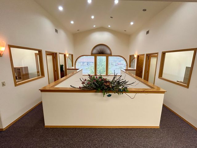 541 NE E Street, Grants Pass, OR 97526