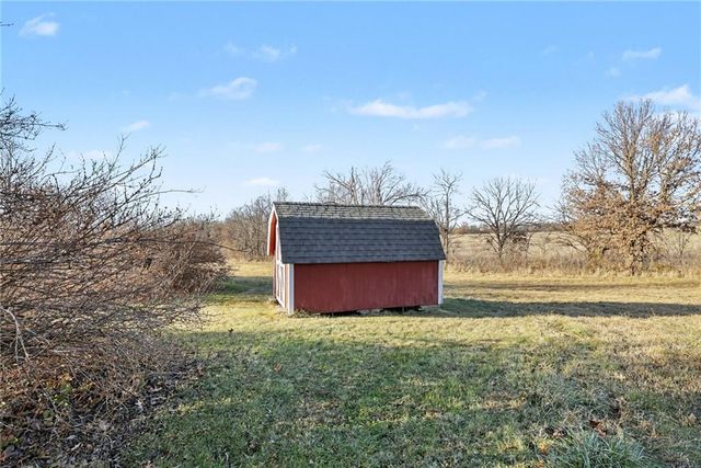 5050 SW O Highway, Trimble, MO 64492