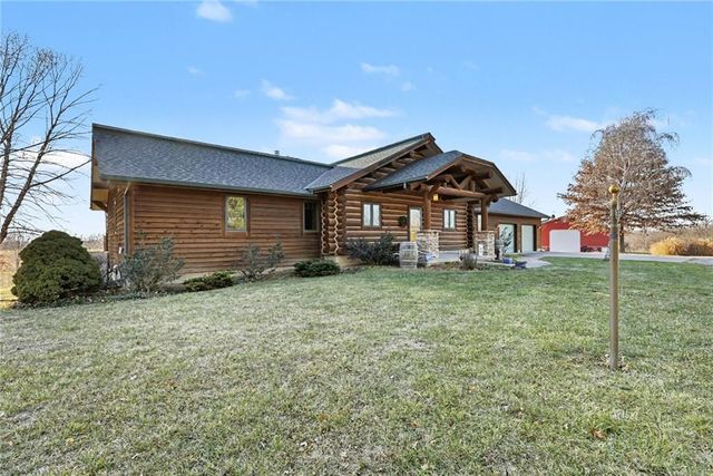 5050 SW O Highway, Trimble, MO 64492