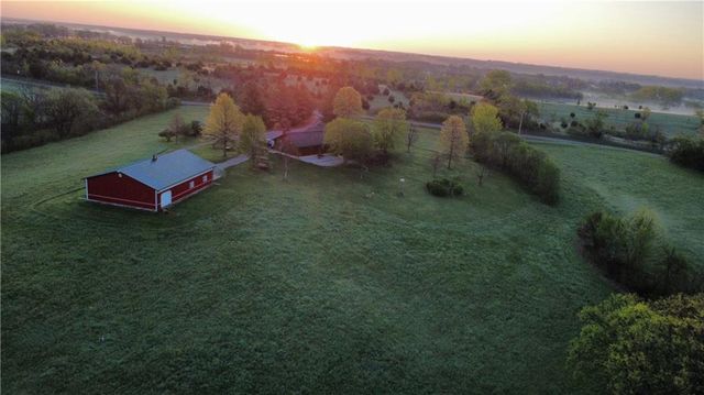 5050 SW O Highway, Trimble, MO 64492