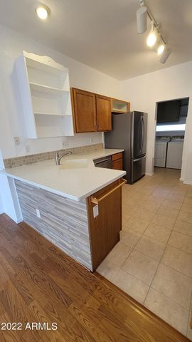 17606 N 17th Place 1033, Phoenix, AZ 85022