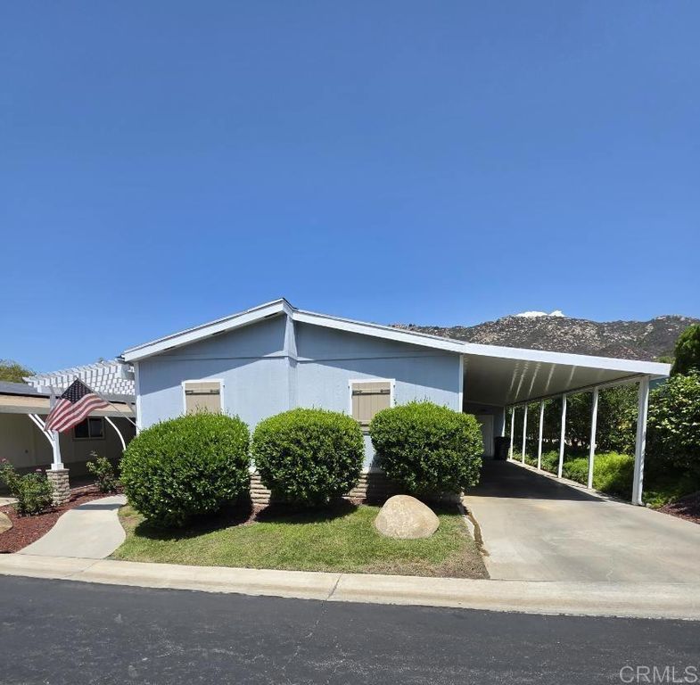 8975 Lawrence Welk Drive 381, Escondido, CA 92026 — exterior