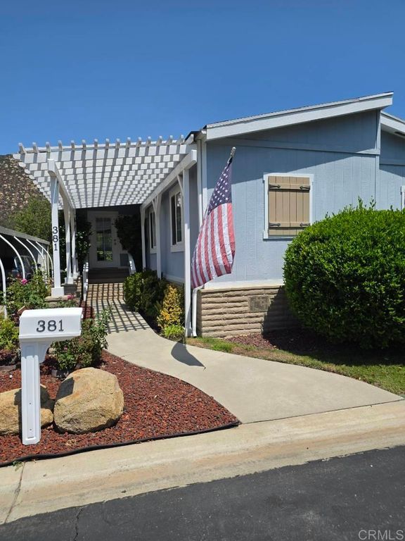 8975 Lawrence Welk Drive 381, Escondido, CA 92026 — photo 2