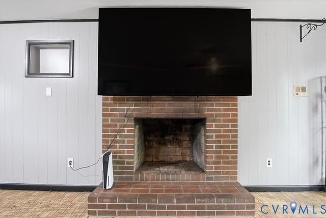 117 Homestead Dr, Colonial Heights, VA 23834