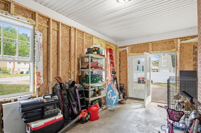 117 Homestead Dr, Colonial Heights, VA 23834