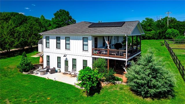 349 Amberwood Road, Pickens, SC 29671