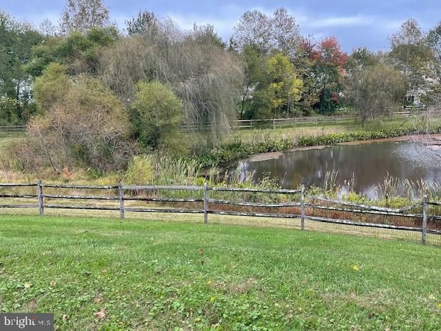 653 SUNGLOW DR, Shrewsbury, PA 17361