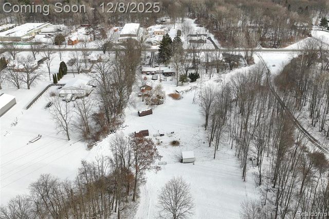 16000 S Huron River Drive, Romulus, MI 48174