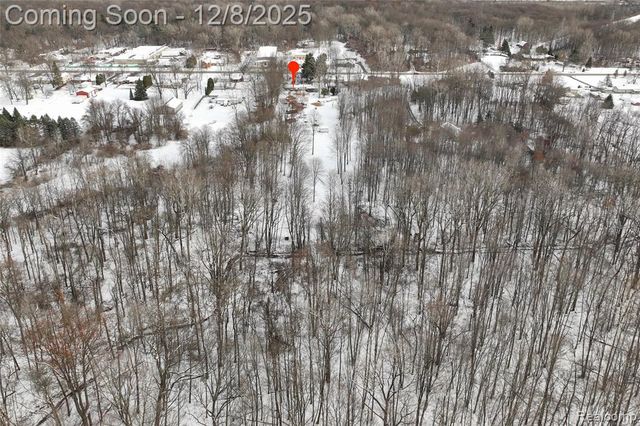 16000 S Huron River Drive, Romulus, MI 48174