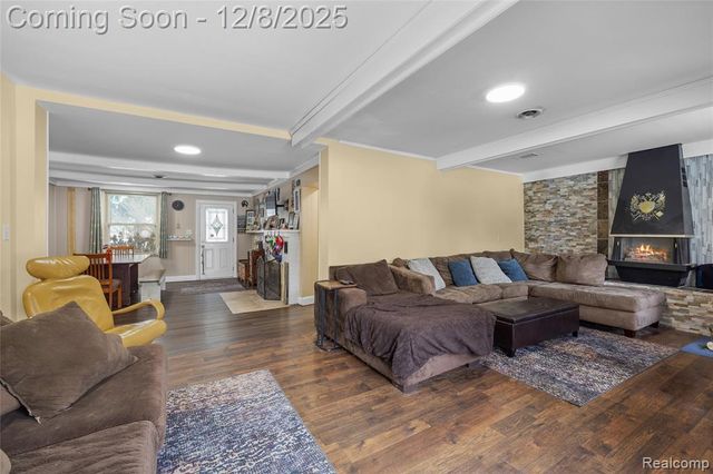 16000 S Huron River Drive, Romulus, MI 48174