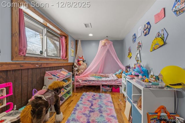 16000 S Huron River Drive, Romulus, MI 48174