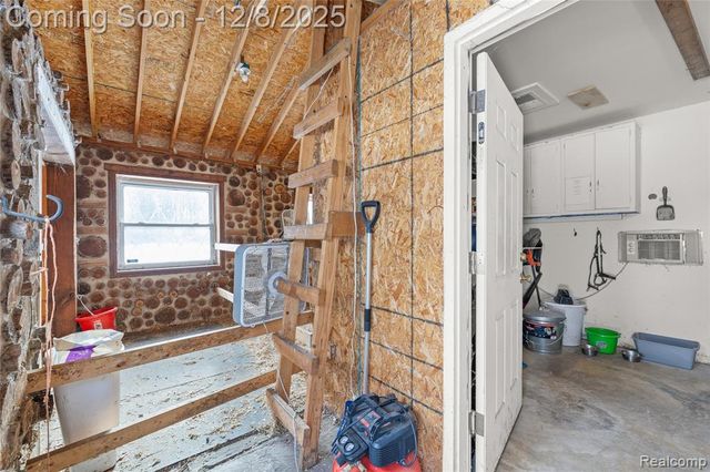 16000 S Huron River Drive, Romulus, MI 48174