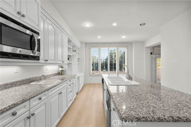 7630 Carmenita, West Hills (los Angeles), CA 91304