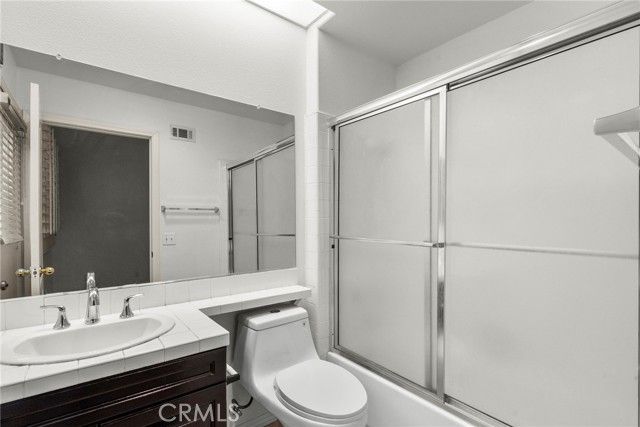 7630 Carmenita, West Hills (los Angeles), CA 91304