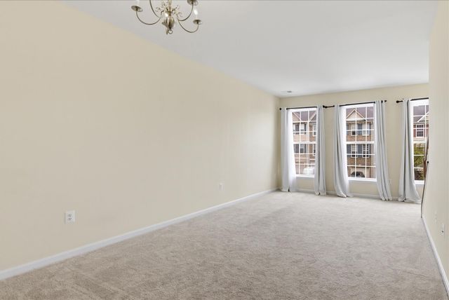 15704 JOHN DISKIN CIR, Woodbridge, VA 22191