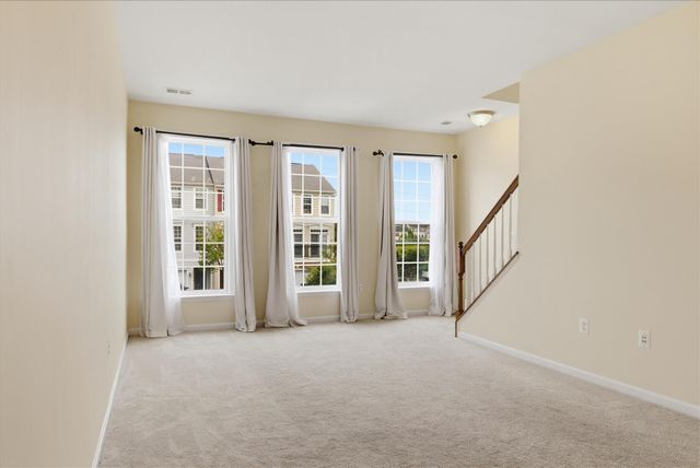15704 JOHN DISKIN CIR, Woodbridge, VA 22191