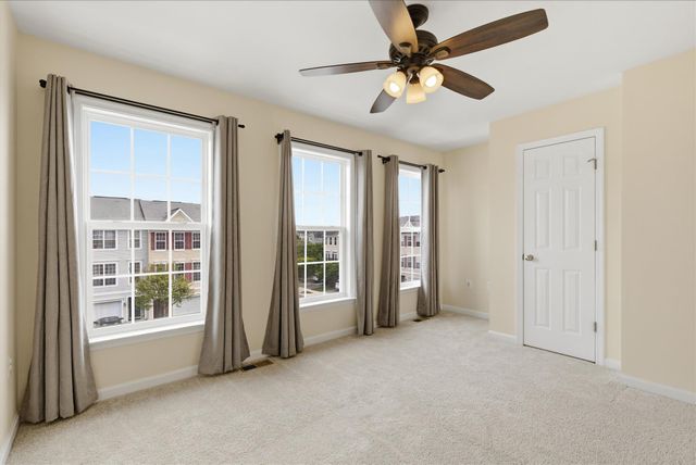 15704 JOHN DISKIN CIR, Woodbridge, VA 22191