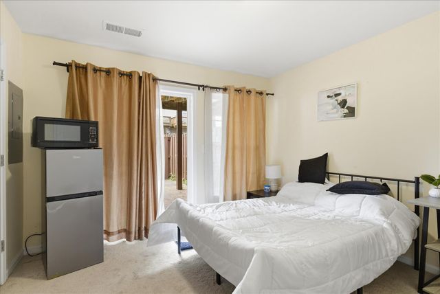 15704 JOHN DISKIN CIR, Woodbridge, VA 22191