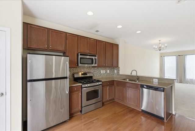15704 JOHN DISKIN CIR, Woodbridge, VA 22191
