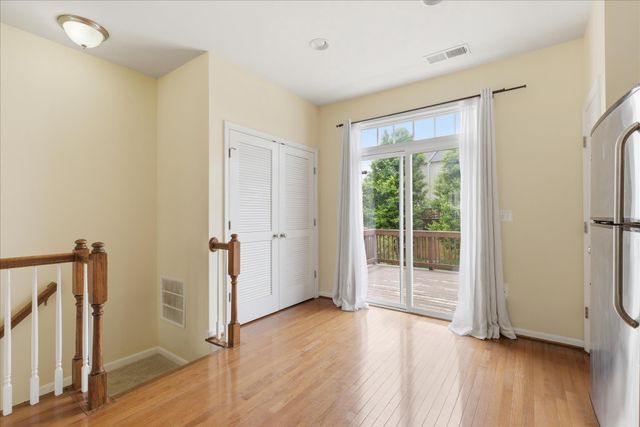 15704 JOHN DISKIN CIR, Woodbridge, VA 22191