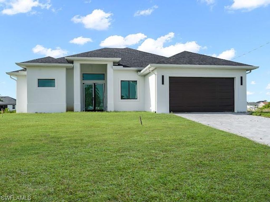 31 19th TER, CAPE CORAL, FL 33993 — exterior