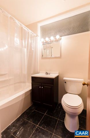 821 CABELL AVE, Charlottesville, VA 22903