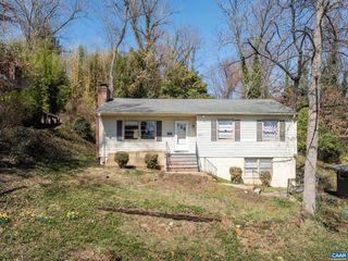 821 CABELL AVE, Charlottesville, VA 22903