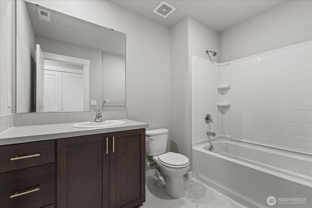 1907 S 301st Court, Federal Way, WA 98003