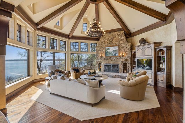358 Ferndale Road S, Wayzata, MN 55391
