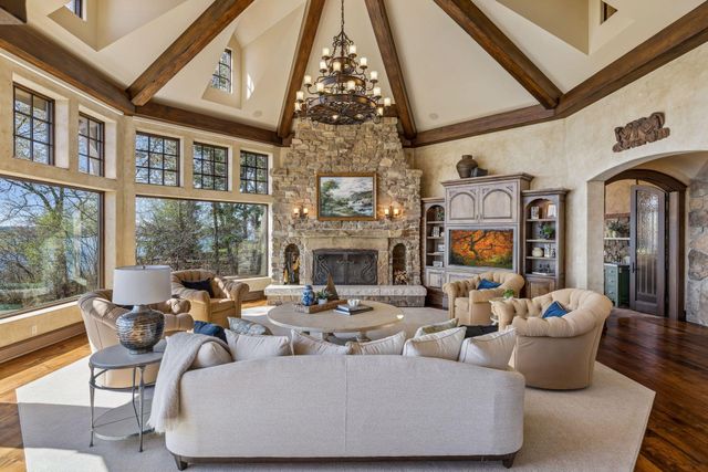 358 Ferndale Road S, Wayzata, MN 55391