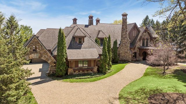 358 Ferndale Road S, Wayzata, MN 55391