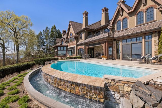 358 Ferndale Road S, Wayzata, MN 55391