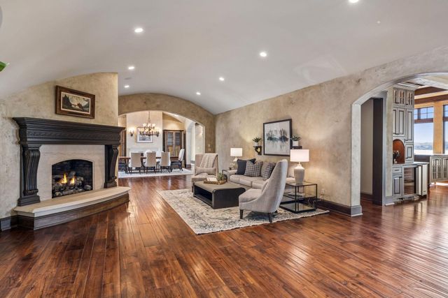 358 Ferndale Road S, Wayzata, MN 55391