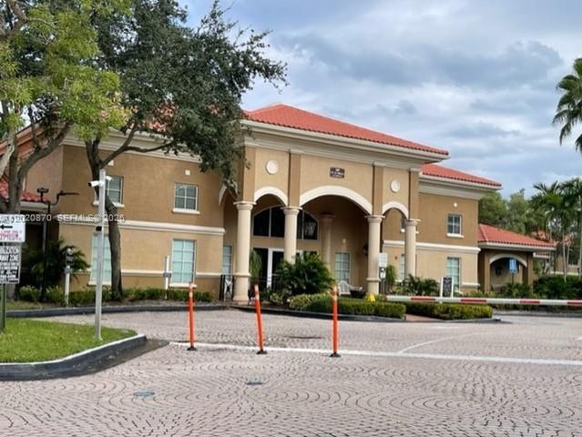 131 SW 117th Ave 8101, Pembroke Pines, FL 33025