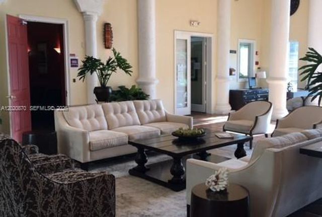 131 SW 117th Ave 8101, Pembroke Pines, FL 33025